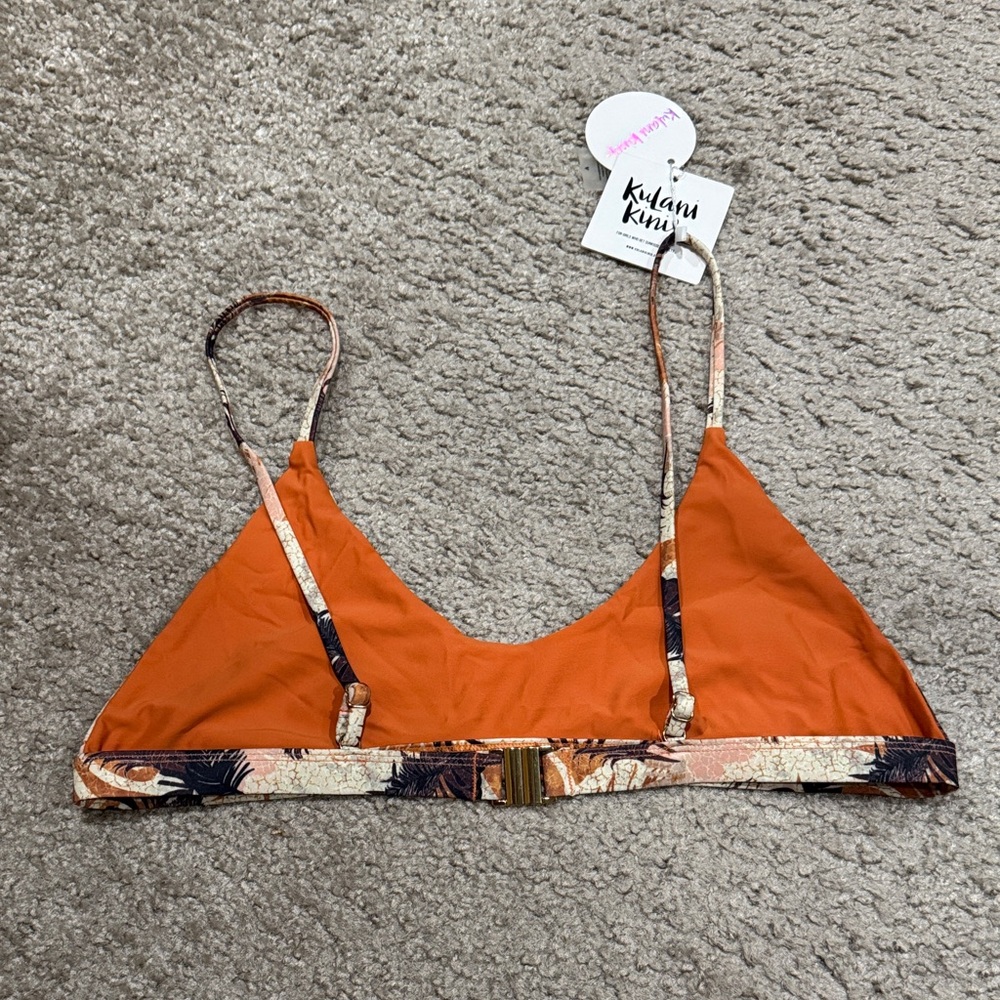 Kulani Kini’s bikini - Picture 4 of 7